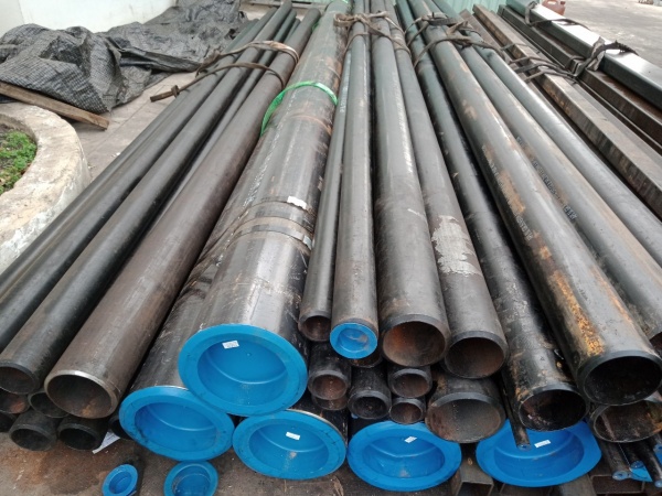 thép ống đúc dn350